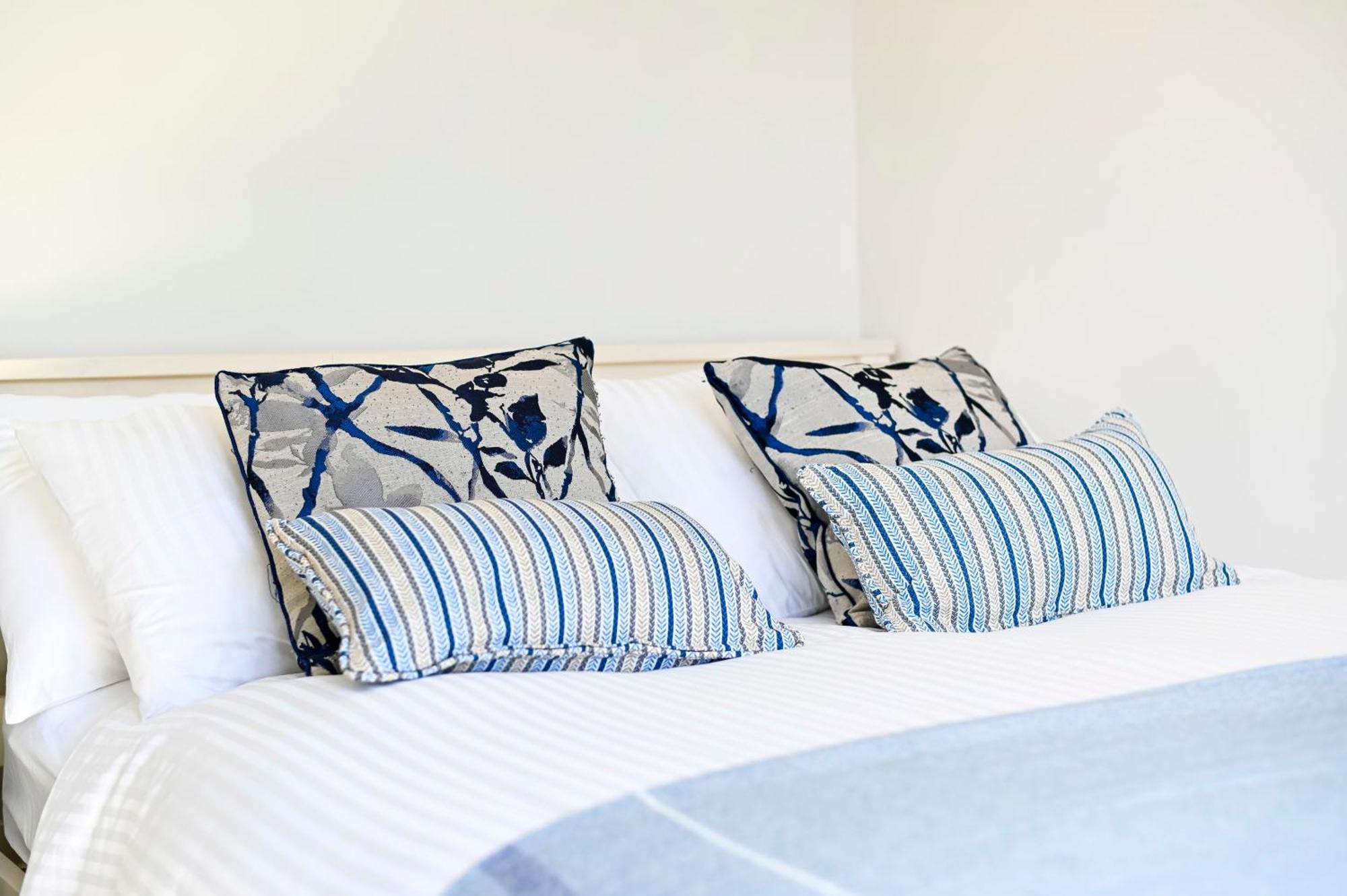 Апартаменты New Chic 3-Bed Flat In Clapham Лондон Экстерьер фото